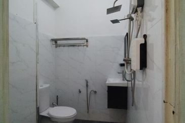 Taman Tasek Damai Double Storey Terrace House