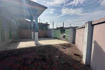 MEDAN PENGKALAN IMPIAN