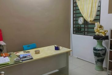 Menglembu Bestari Double Storey Terrace Corner House