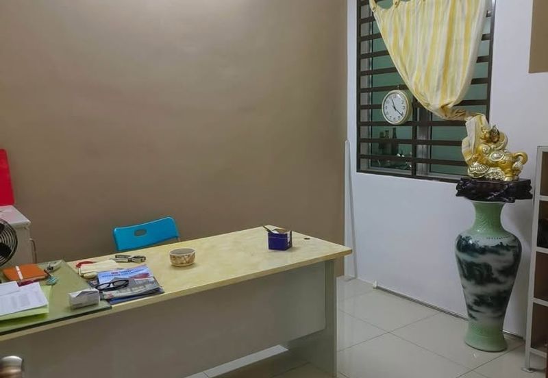 Menglembu Bestari Double Storey Terrace Corner House