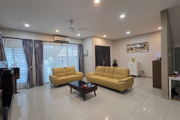 Gunung Rapat Taman Saikat Double Storey Semi D House