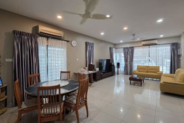 Gunung Rapat Taman Saikat Double Storey Semi D House