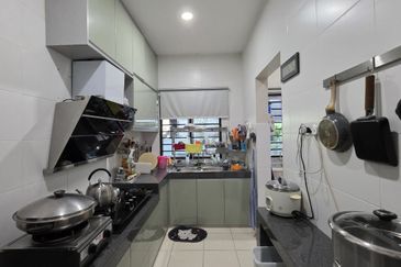 Gunung Rapat Taman Saikat Double Storey Semi D House