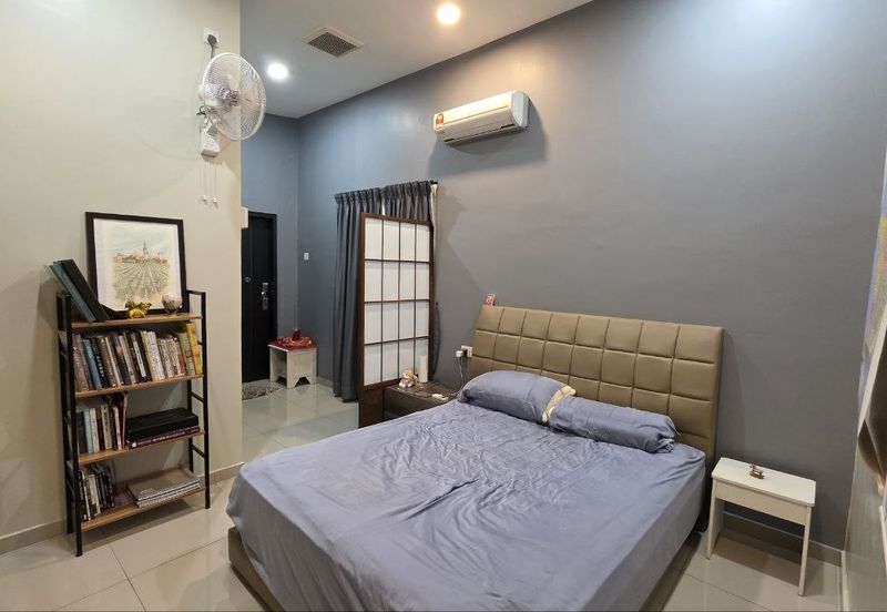 Gunung Rapat Taman Saikat Double Storey Semi D House