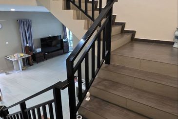 Gunung Rapat Taman Saikat Double Storey Semi D House