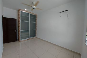 TAMAN MERU DESA PARK