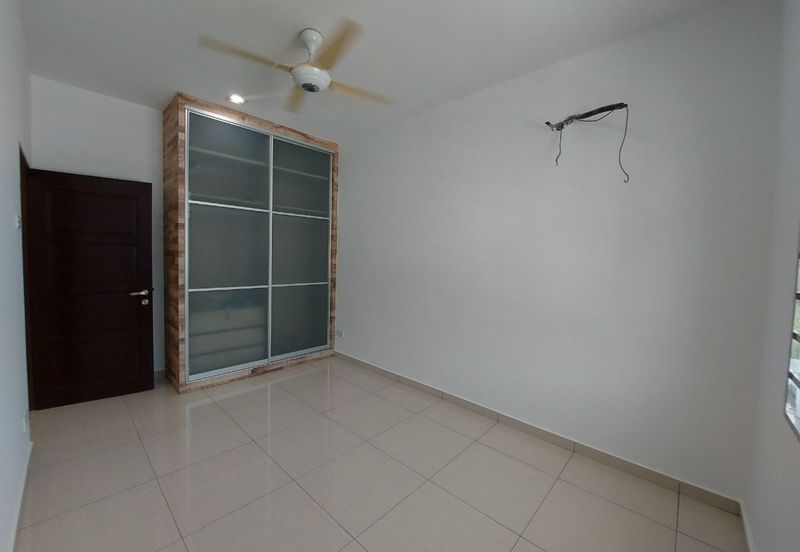 TAMAN MERU DESA PARK