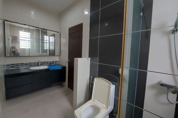 TAMAN MERU DESA PARK