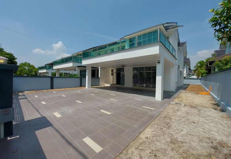 TAMAN MERU DESA PARK