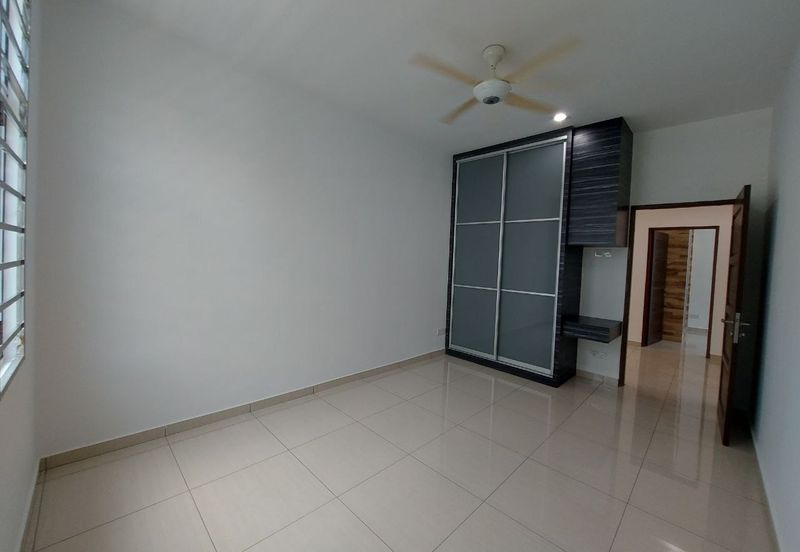 TAMAN MERU DESA PARK