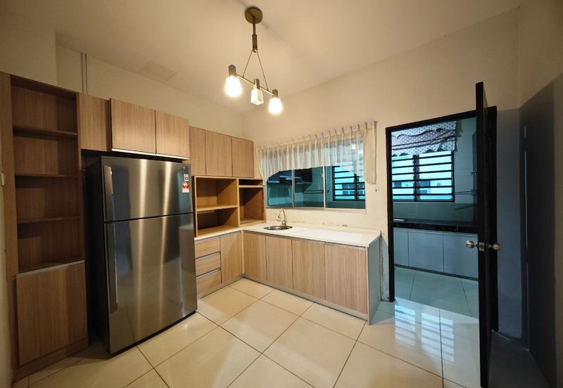 TAMAN MERU DESA PARK