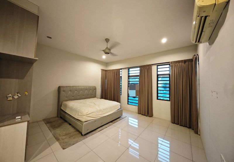 TAMAN MERU DESA PARK