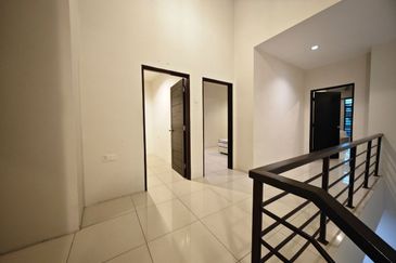 TAMAN MERU DESA PARK