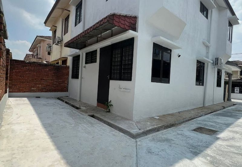 Villa Perpaduan, Ulu Kinta Double Storey Semi D
