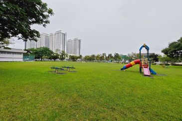 TAMAN MERU DESA PARK