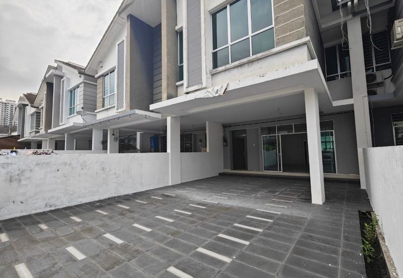 TAMAN MERU DESA PARK