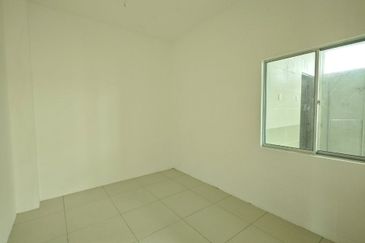 TAMAN MERU DESA PARK