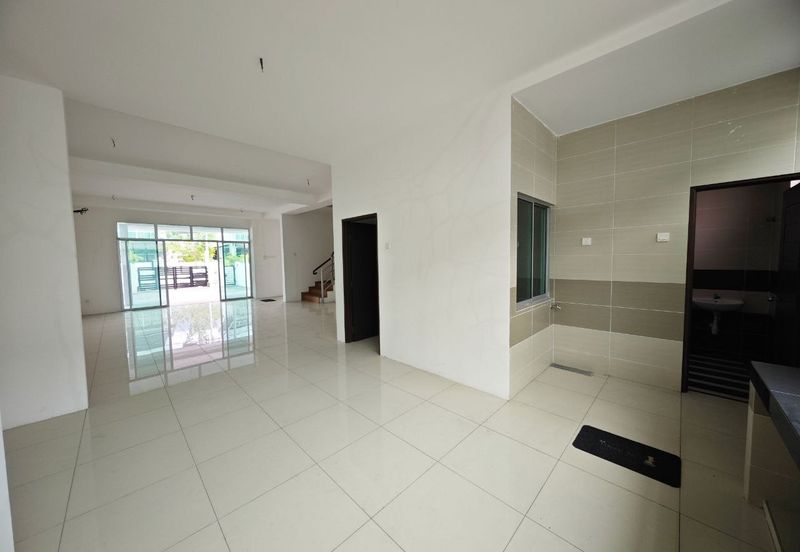 TAMAN MERU DESA PARK