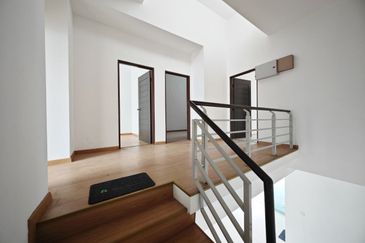 TAMAN MERU DESA PARK