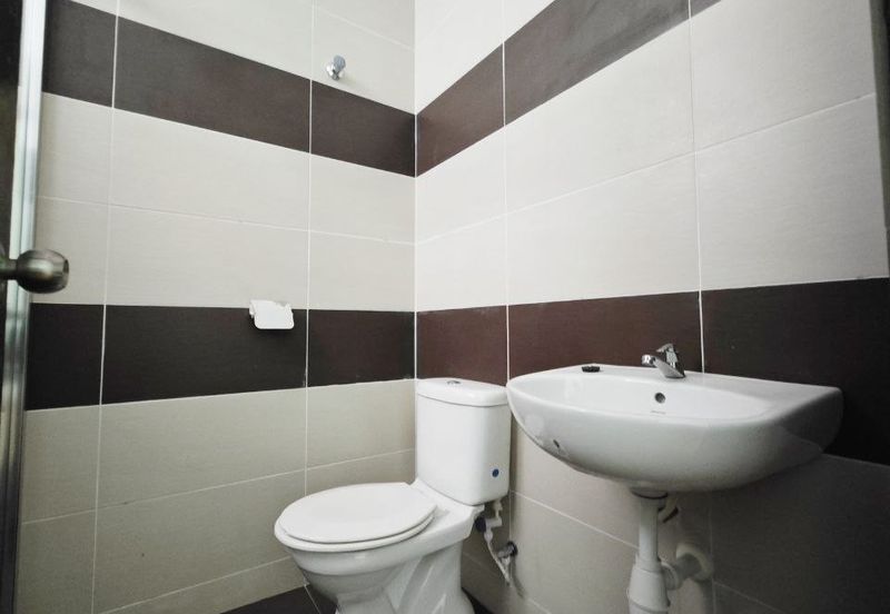 TAMAN MERU DESA PARK