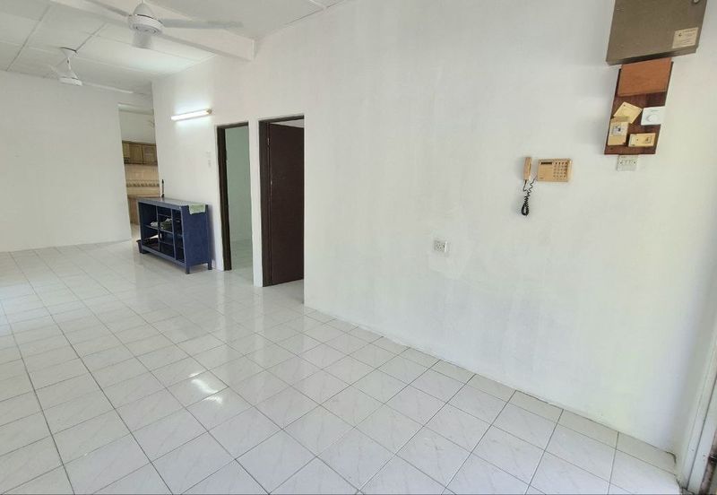 Menglembu Single Storey Terrace House Corner Unit