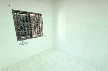 Menglembu Single Storey Terrace House Corner Unit