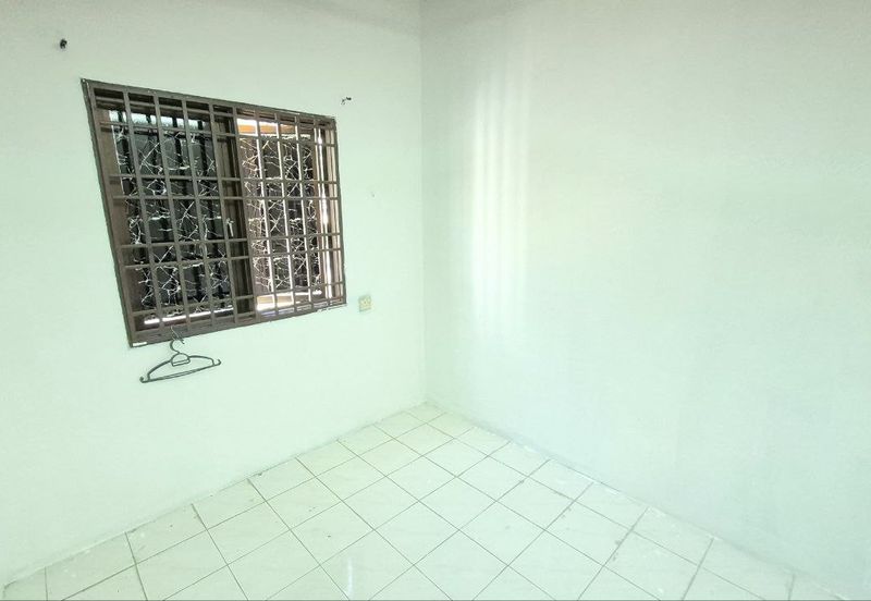 Menglembu Single Storey Terrace House Corner Unit