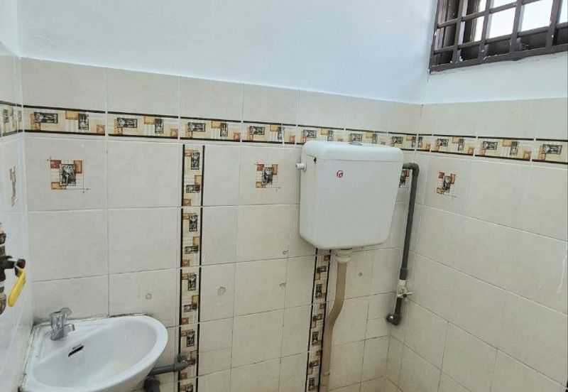 Menglembu Single Storey Terrace House Corner Unit