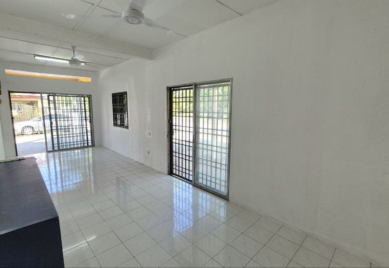 Menglembu Single Storey Terrace House Corner Unit