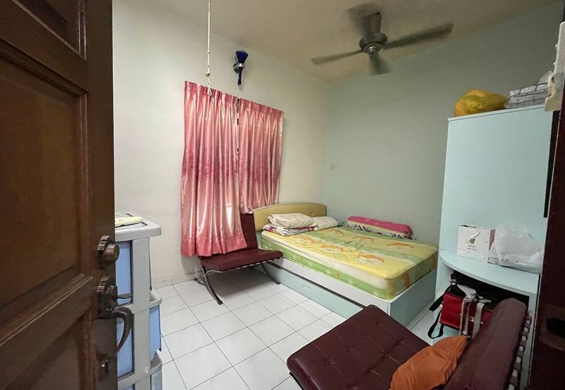 Bercham Double Storey Terrace House (Corner Unit)