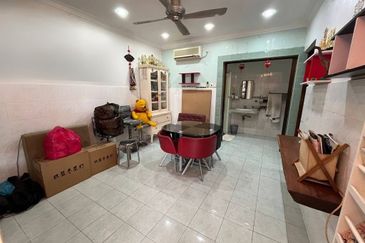 Bercham Double Storey Terrace House (Corner Unit)