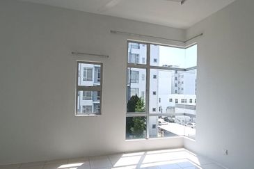 CASA RESIDENCES, CHEMOR