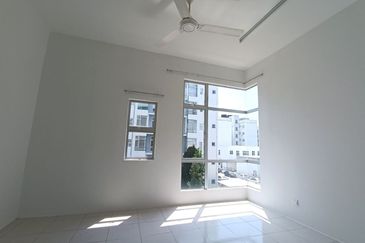 CASA RESIDENCES, CHEMOR