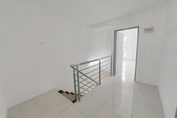 Taman Pengkalan Precinct 18