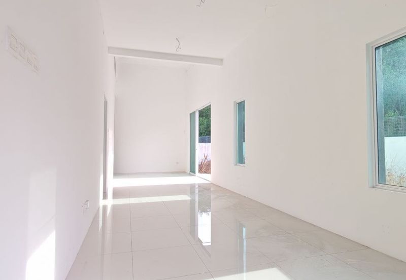 Tasek Avenue Single Storey Terrace House Corner Lot