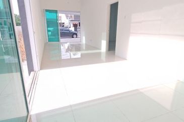 Tasek Avenue Single Storey Terrace House Corner Lot