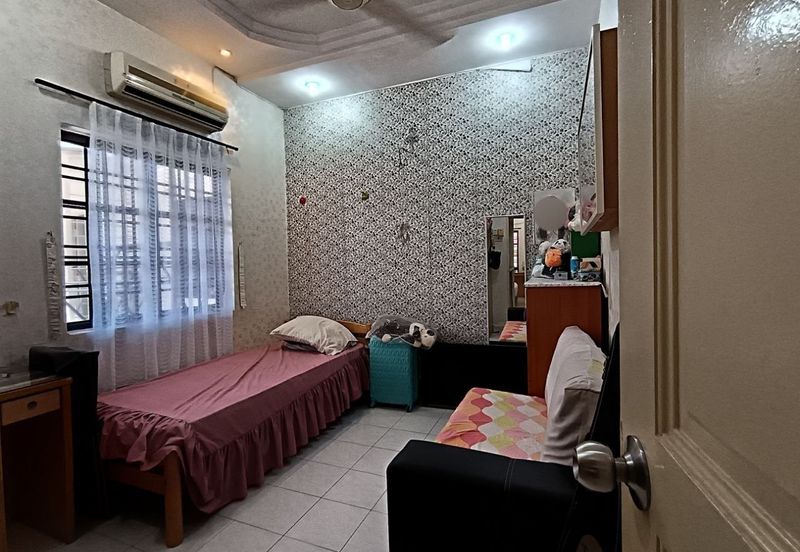 Menglembu Single Storey Terrace Corner House