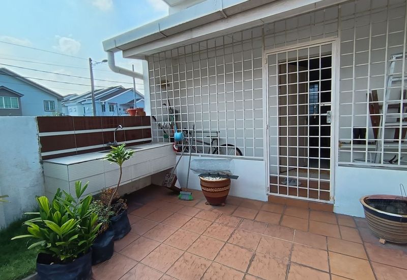 Menglembu Single Storey Terrace Corner House