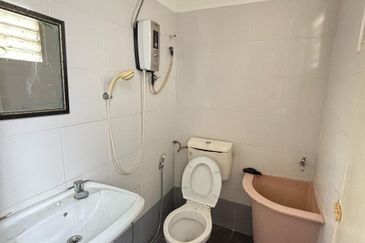 Bercham Double Storey Terrace House