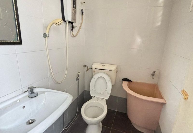 Bercham Double Storey Terrace House