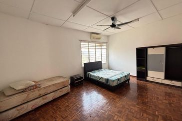 Bercham Double Storey Terrace House