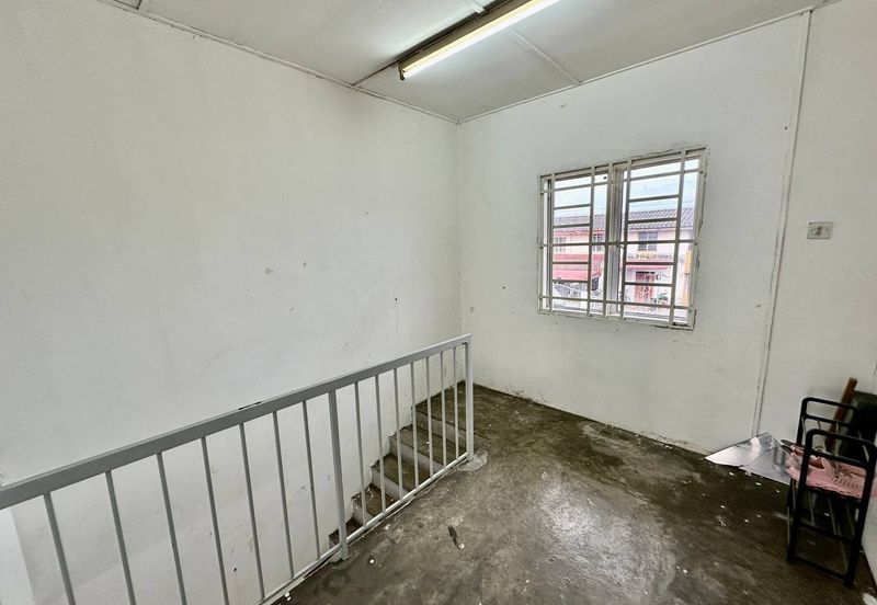 Menglembu Taman Kledang Double Storey Terrace House