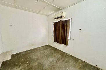 Menglembu Taman Kledang Double Storey Terrace House