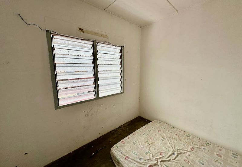 Menglembu Taman Kledang Double Storey Terrace House