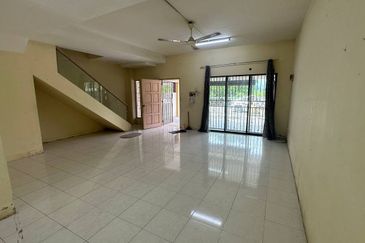 Sg siput Taman Lintang Makmur Double Storey Terrace House