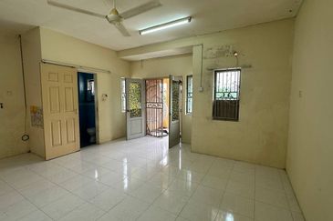 Sg siput Taman Lintang Makmur Double Storey Terrace House