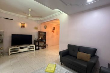 Bercham Taman Ria Double Storey Terrace House