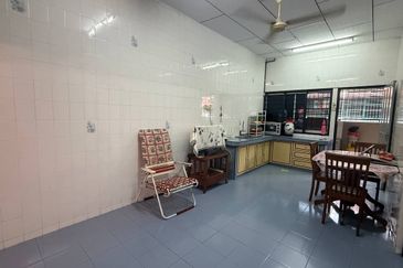 Bercham Taman Ria Double Storey Terrace House