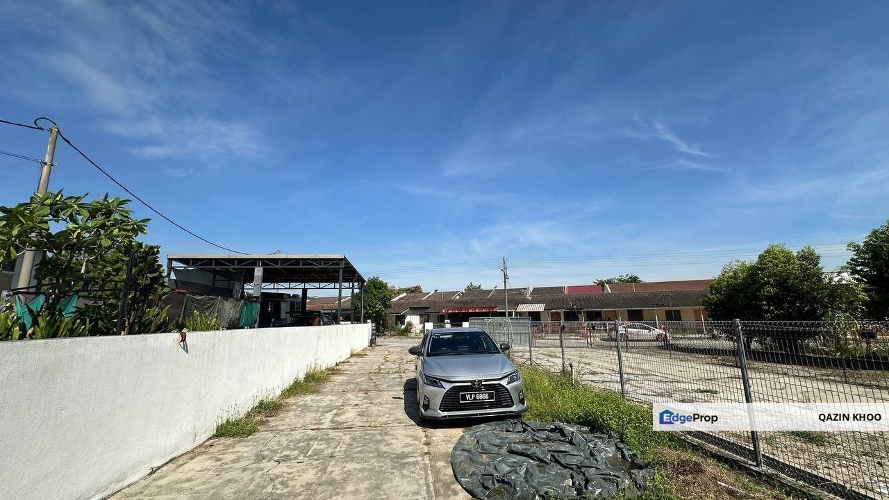 Bercham Utara Double Storey Terrace House, Perak, Ipoh