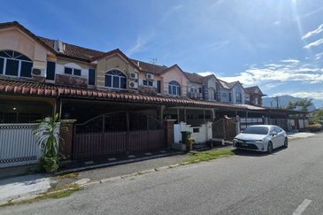Bercham Tropicana Double Storey Terrace House